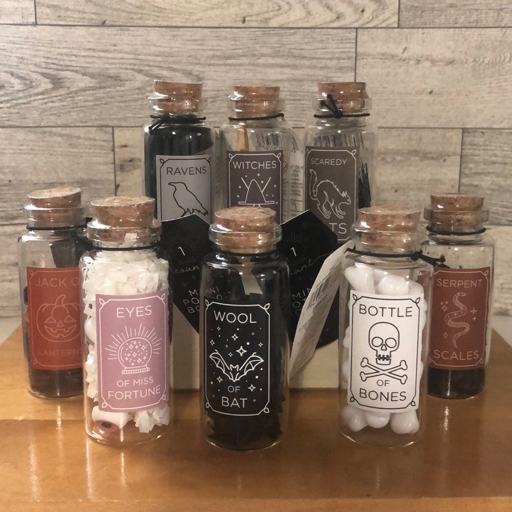 New 🎃 Target Set of 8 mini potion bottles BP Halloween 2023